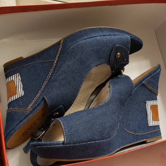 GUESS shoes - Picture 7 of 8